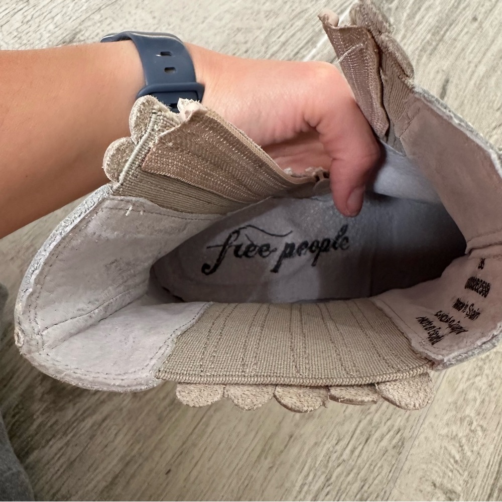 Free People James Ice Leather Chelsea Boots - Picture 15 of 16